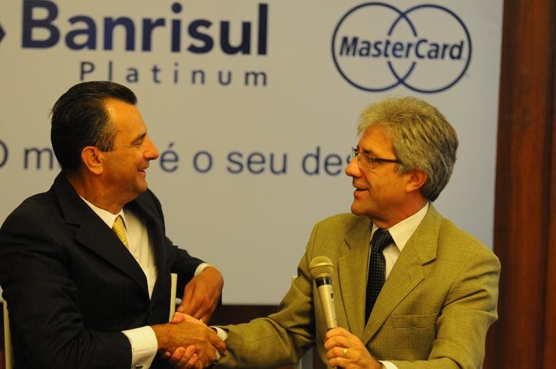 Parceria com Mastercad deve disponibilizar 20 mil cart&otilde;es este ano