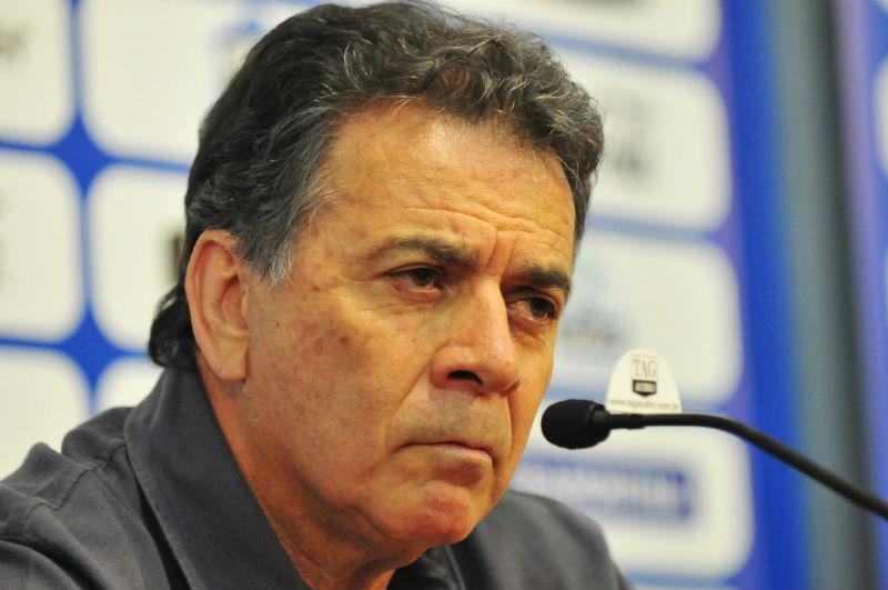 Pelaipe corre atr&aacute;s de refor&ccedil;os para o Gr&ecirc;mio 