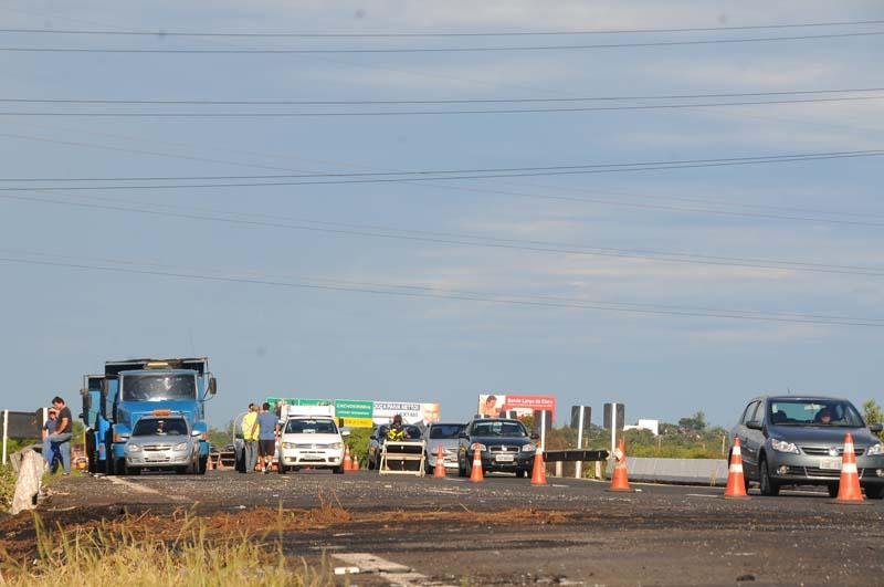 Trecho ficou interrompido para remo&ccedil;&atilde;o da carga inflam&aacute;vel