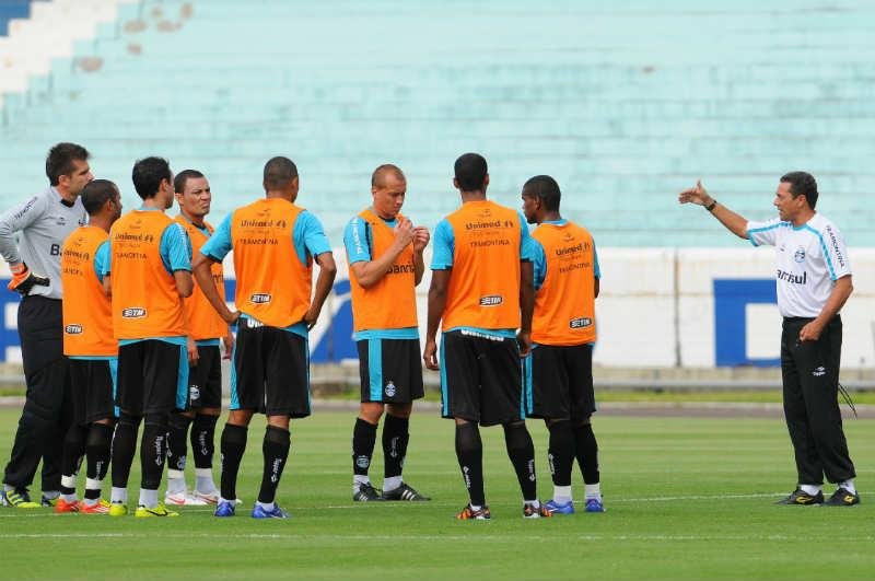 Luxemburgo afirma que jogadores est&atilde;o se ajustando ao seu estilo
