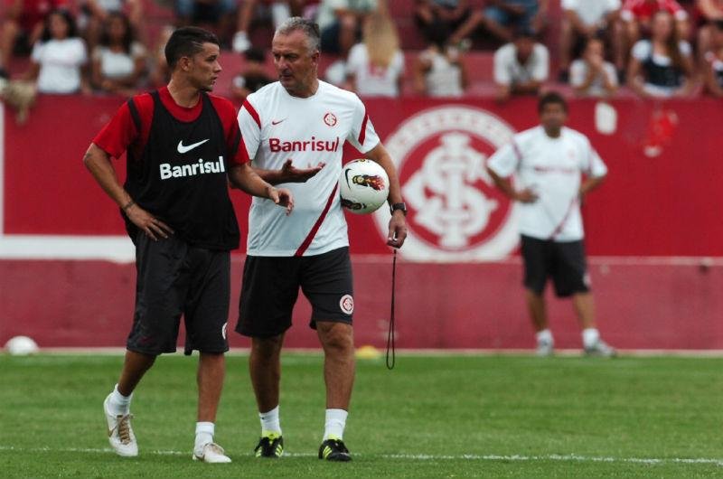 D&acute;Alessandro foi poupado de treinamento, mas estar&aacute; em campo na pr&oacute;xima quarta-feira