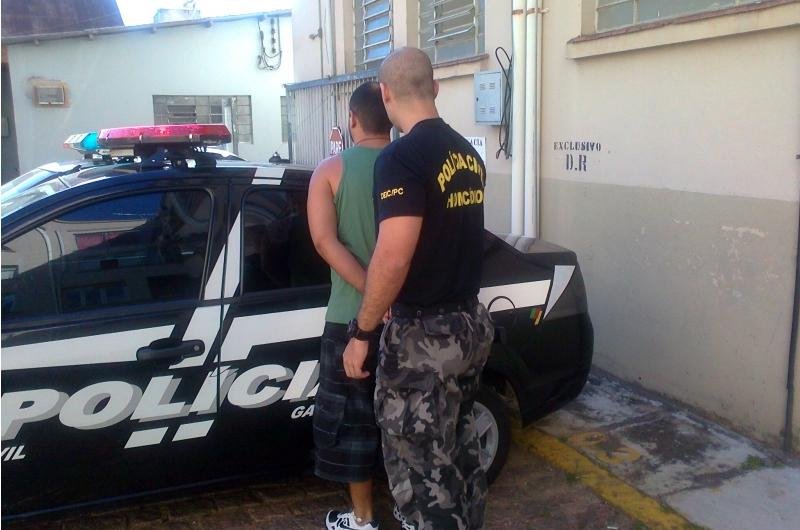 Homem &eacute; suspeito de tentativa de homic&iacute;dio contra quatro pessoas