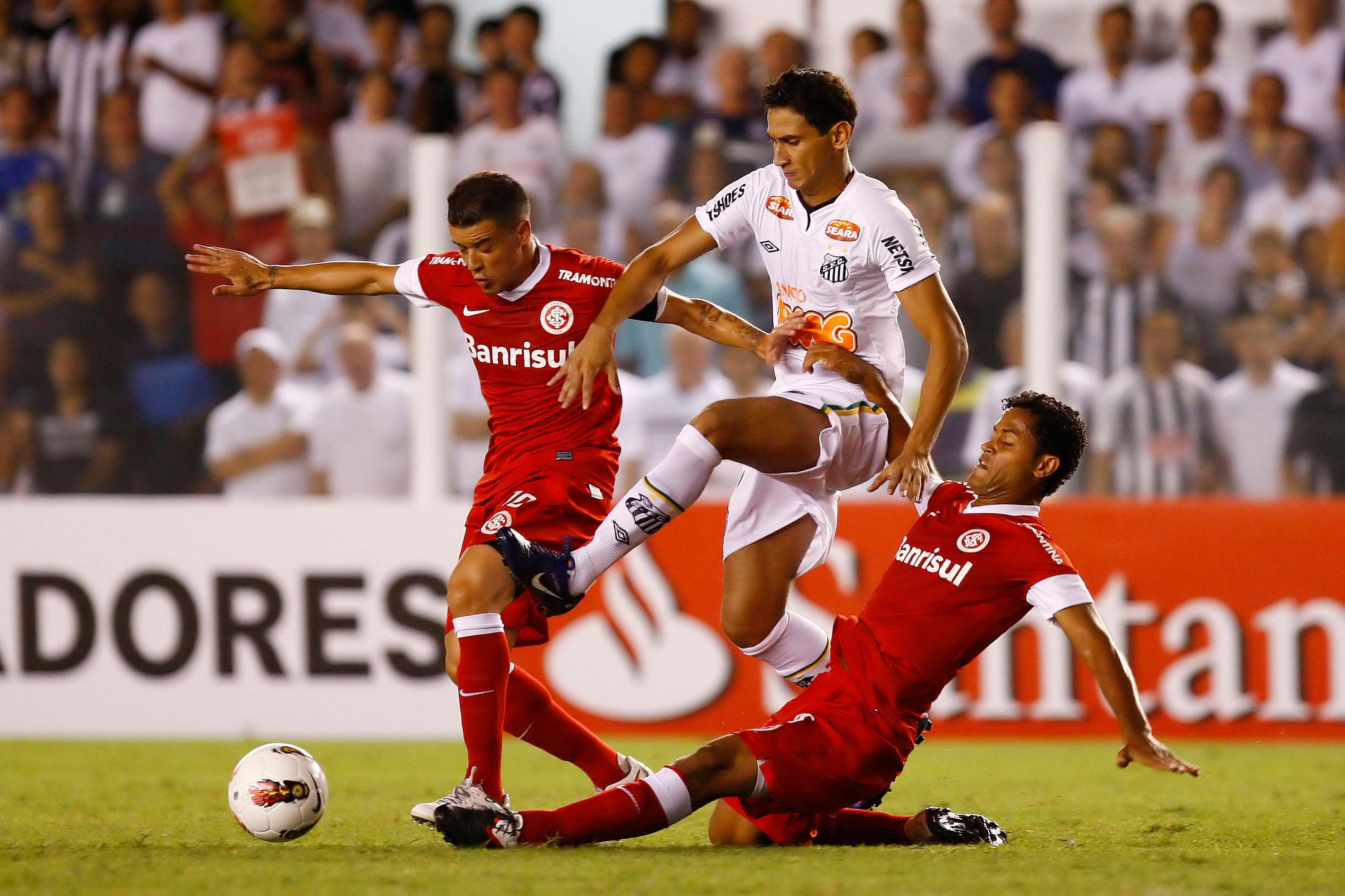 D&acute;Alessandro reconheceu a superioridade do Santos 