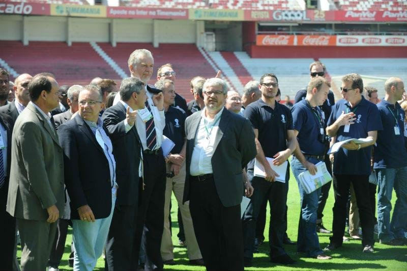 T&eacute;cnicos da Fifa visitaram o Beira-Rio nessa quarta-feira 