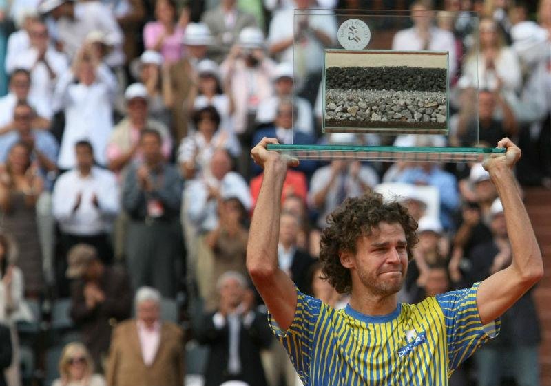 Durante a carreira, tenista brasileiro liderou ranking mundial por 43 semanas, entre 2000 e 2001