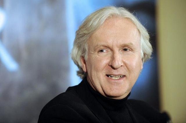 Cineasta James Cameron tenta bater recorde de mergulho no oceano