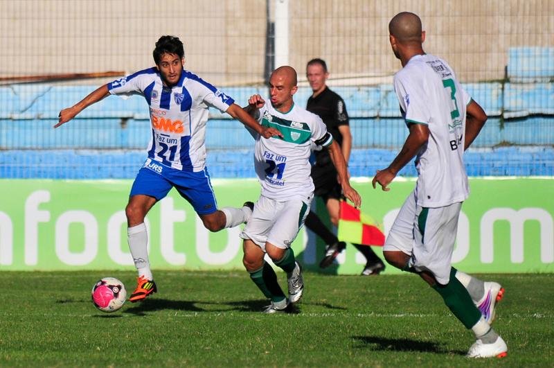 Cruzeiro aproveita o fator local e vence o Avenida no Estrel&atilde;o