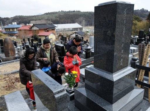 Minuto de sil&ecirc;ncio no Jap&atilde;o lembrou v&iacute;timas do tsunami de 2011