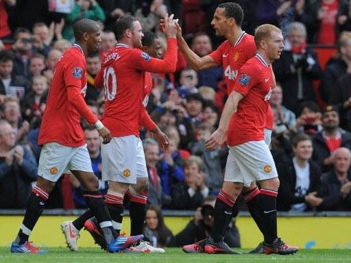 Equipe de Wayne Rooney venceu o West Bromwich por 2 a 0