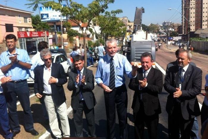 Prefeito deu in&iacute;cio a obras para novo sistema de &ocirc;nibus na Capital