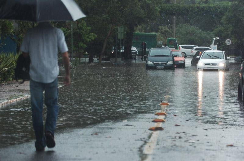 Smov avaliar&aacute; na quinta estragos causados pela chuva na Capital 