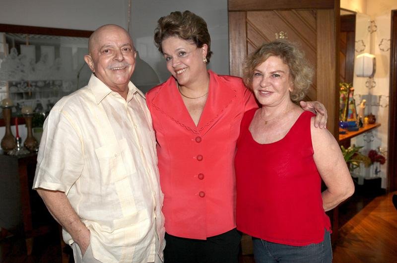  Lula apoia Dilma no confronto com os partidos da base aliada