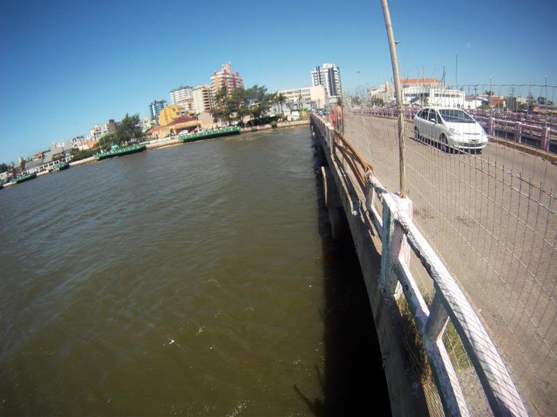 Acidente foi na ponte sobre o rio Tramanda&iacute;