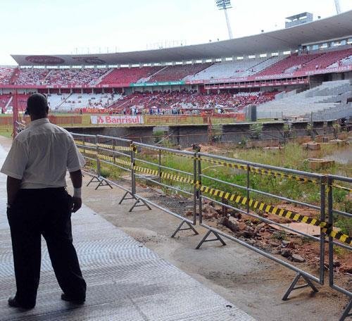 Obras para reformar o est&aacute;dio poder&atilde;o ser reiniciadas amanh&atilde; mesmo 