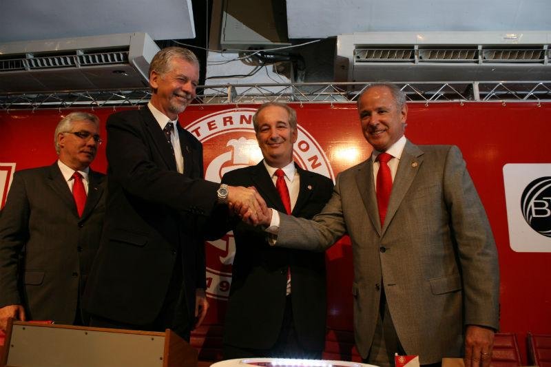 Fortunati, Luigi e Ot&aacute;vio de Azevedo celembram parceria entre Inter e Andrade Gutierrez