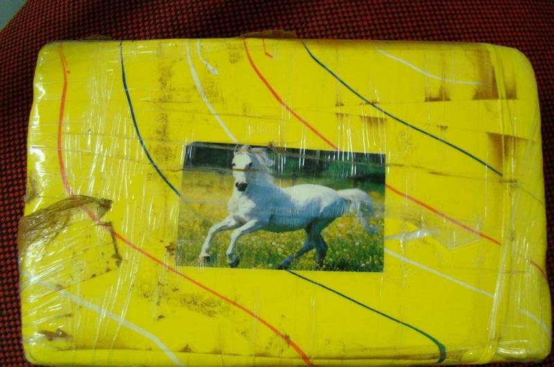 Embalagens de coca&iacute;na tinham a imagem de um cavalo branco como poss&iacute;vel refer&ecirc;ncia da pureza do produto