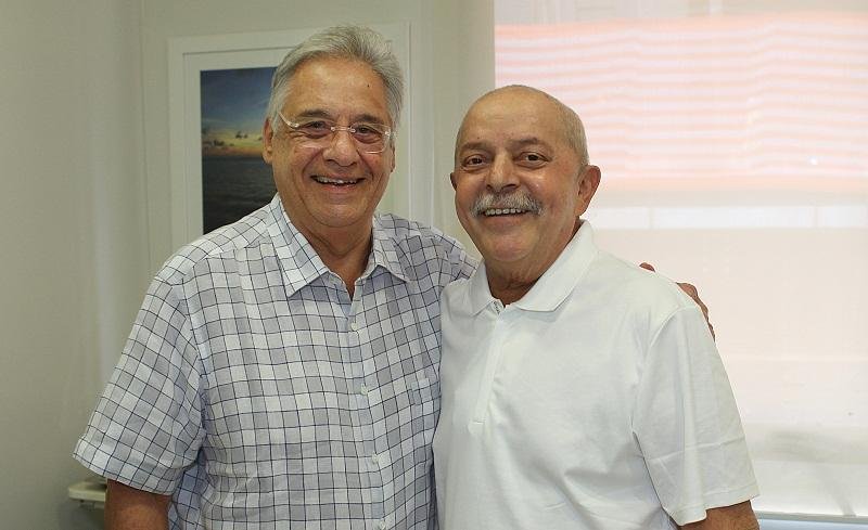 Fernando Henrique fez primeira visita desde que Lula adoeceu