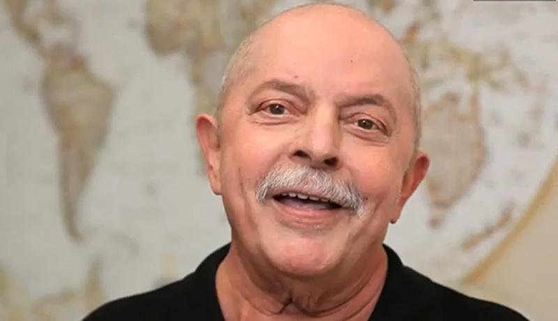 Exames indicam que tumor de Lula desapareceu