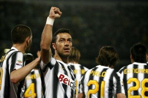 Fabio Quagliarella comemora ap&oacute;s marcar contra o Palermo