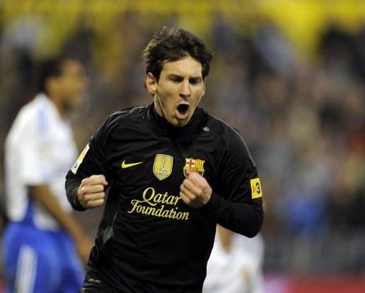 Messi comemora gol contra o Zaragoza