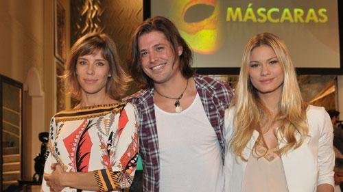 Dado Dolabella (C) est&aacute; no elenco de M&aacute;scaras, novela que estreia hoje na Record, substituindo Vidas em Jogo 