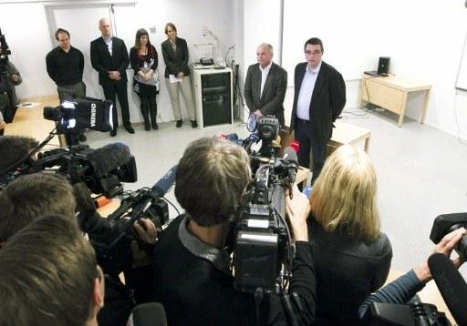 Psiquiatras consideram autor de massacre na Noruega penalmente respons&aacute;vel