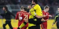 Borussia Dortmund derrota Bayern e fica perto do título