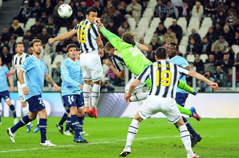 Juventus vence Lazio e reassume lideran&ccedil;a no Italiano