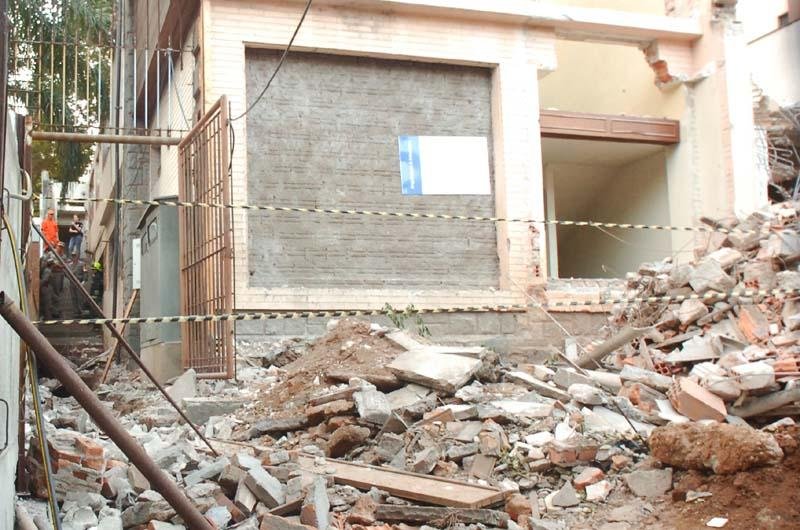 O trabalhador morreu ap&oacute;s o desabamento de uma marquise em uma obra na rua Anita Garibaldi