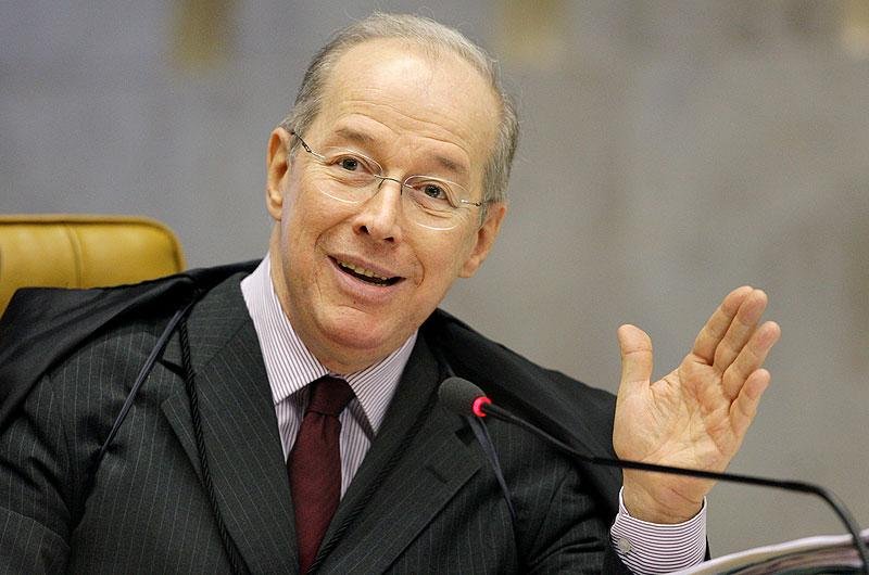 Celso de Mello &eacute; o oitavo ministro a aprovar o aborto de anenc&eacute;falos