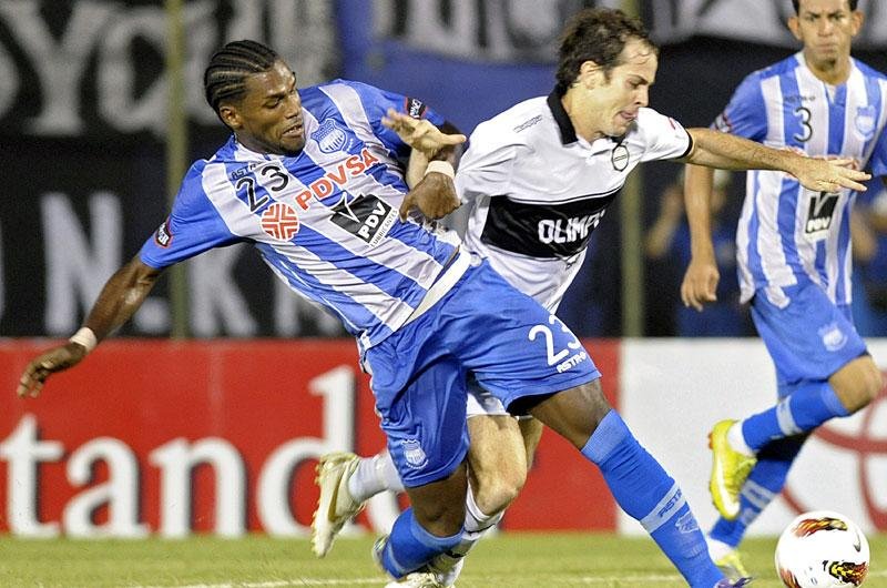 Vit&oacute;ria do Emelec sobre o Ol&iacute;mpia