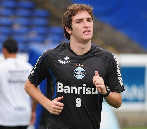 M&aacute;rio Fernandes pode ser vendido por 15 milh&otilde;es de euros na pr&oacute;xima janela