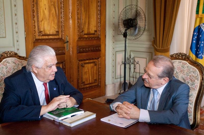 Ministro da Ci&ecirc;ncia e Tecnologia anuncia R$ 13 milh&otilde;es para o RS