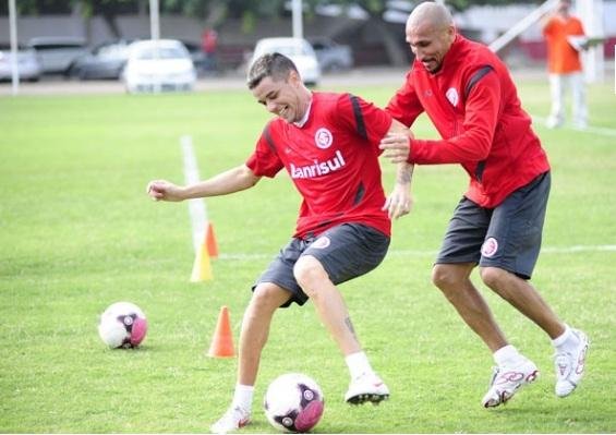 D&rsquo;Alessandro e Gui&ntilde;azu celebram volta aos campos