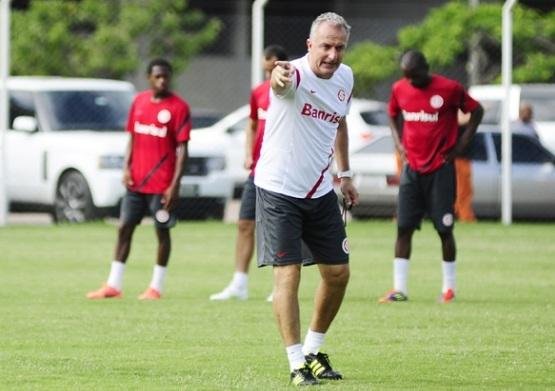 Inter ter&aacute; D&rsquo;Alessandro e Guinazu na reserva contra Cer&acirc;mica