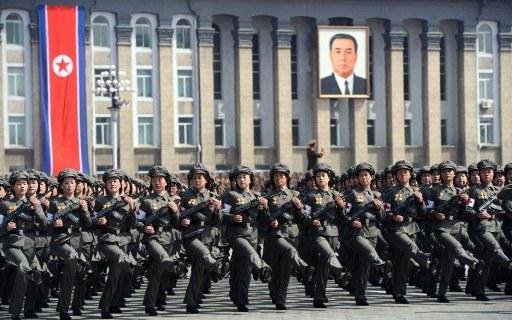 Desfile marcou os 100 anos de nascimento de Kim Il-sung