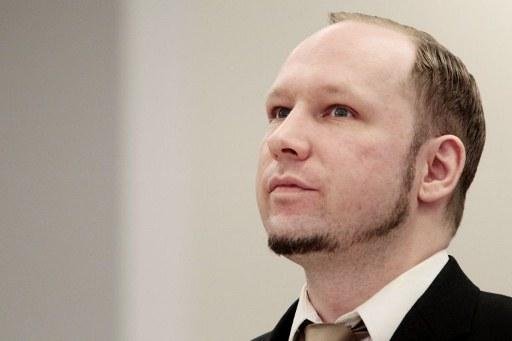 Anders Behring Breivik &eacute; julgado pelo massacre de julho do ano passado