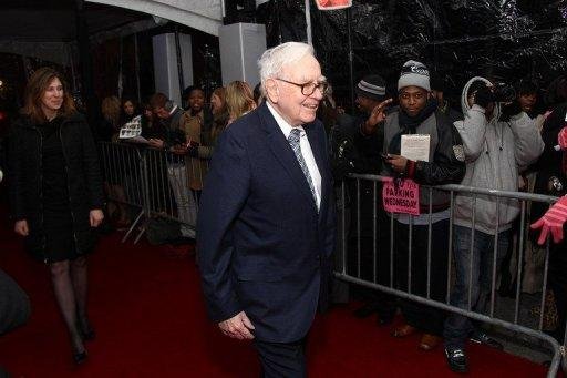 Magnata americano Warren Buffett est&aacute; com c&acirc;ncer