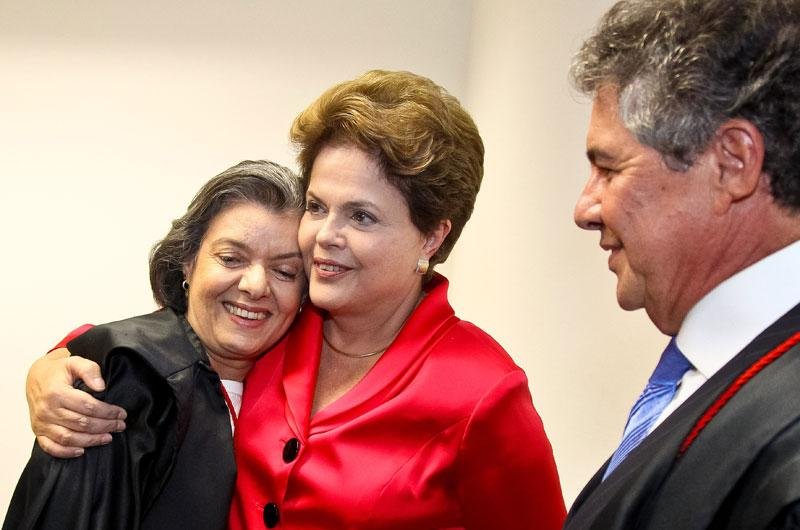 Ministra C&aacute;rmen L&uacute;cia assume presid&ecirc;ncia do TSE