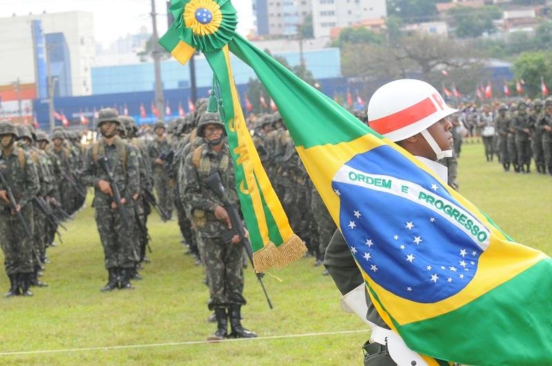Cerim&ocirc;nia buscou refor&ccedil;ar import&acirc;ncia do patriotismo