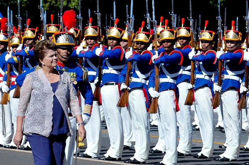 Presidente participou de revista &agrave; tropa