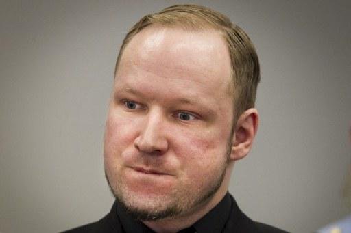 Anders Breivik &eacute; julgado pelo massacre de 77 pessoas em 2011