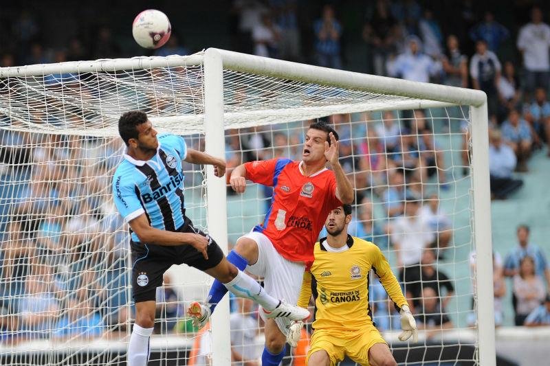 Souza reconheceu m&aacute; atua&ccedil;&atilde;o do Gr&ecirc;mio