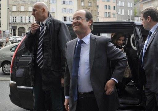 Candidato socialista &agrave; presid&ecirc;ncia, Fran&ccedil;ois Hollande, foi apontado como favorito nas &uacute;ltimas pesquisas