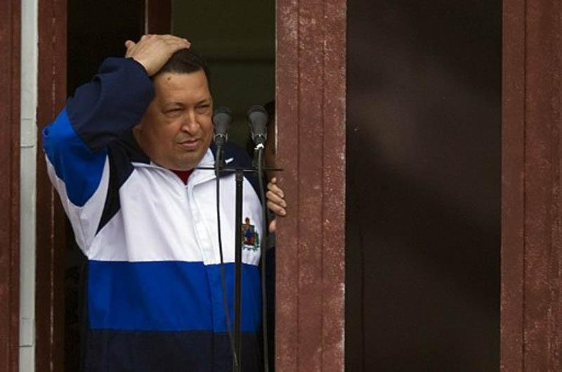 Hugo Ch&aacute;vez s&oacute; tem se manifestado atrav&eacute;s de seu Twitter