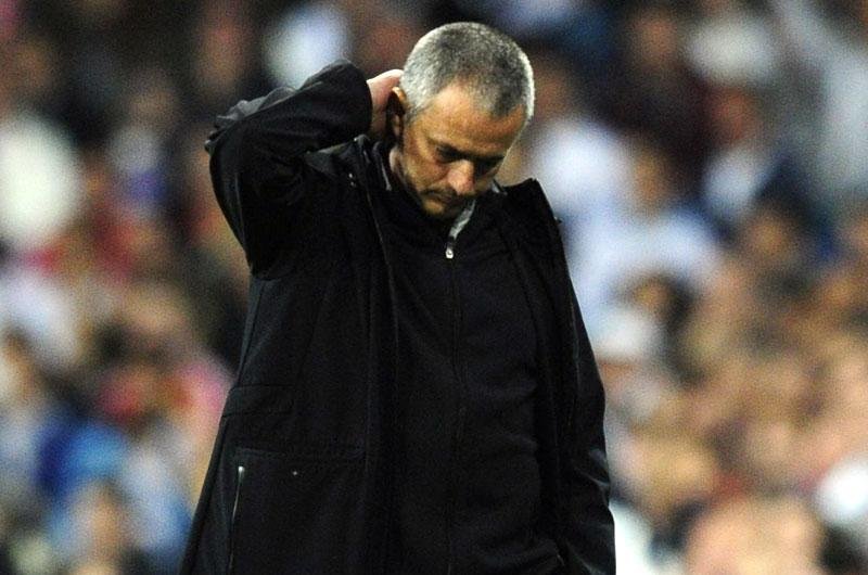 Mourinho revela tristeza por atletas e elogia Real