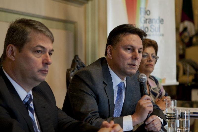 Chefe da Casa Civil, Carlos Pestana, anunciou pagamento do piso nacional ao magist&eacute;rio