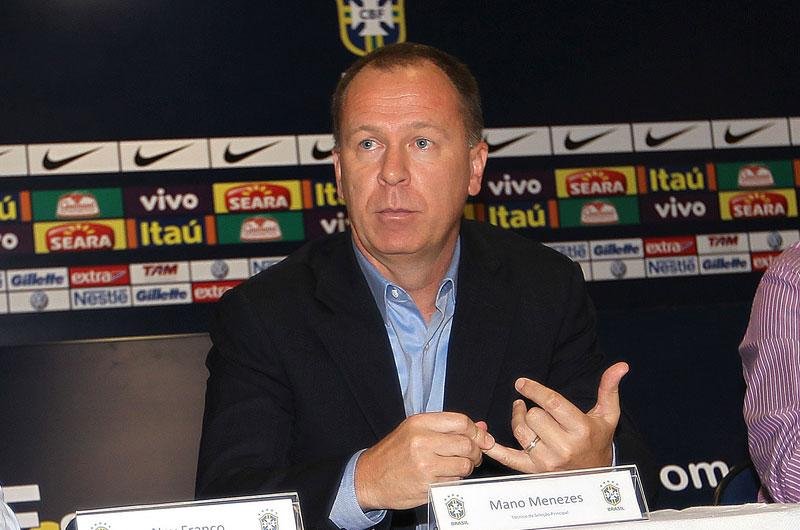 Mano convocar&aacute; sele&ccedil;&atilde;o para amistosos no dia 11 de maio