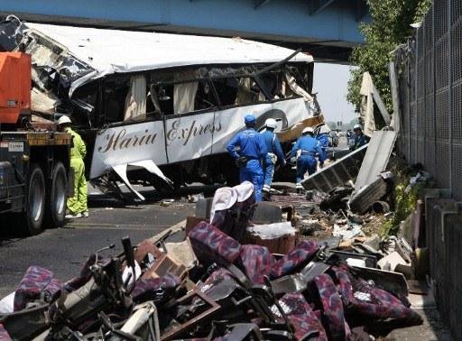 Sete turistas morrem em acidente com &ocirc;nibus no Jap&atilde;o