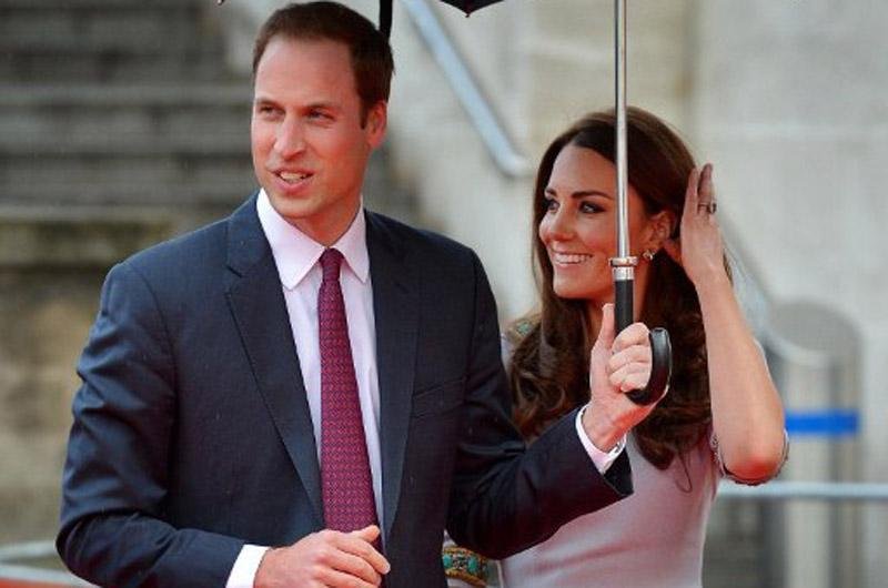 Pr&iacute;ncipe William e sua esposa Catherine Midleton comemoram neste domingo o seu primeiro anivers&aacute;rio de casamento 